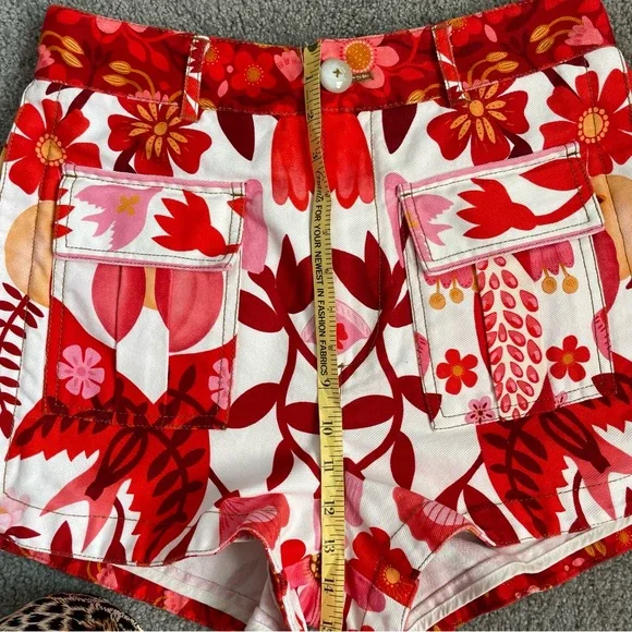 Farm Rio Romantic Orchard Floral Red Women's Shorts - Picture 7 of 8